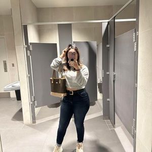 Meet your Posher, Jennyfer